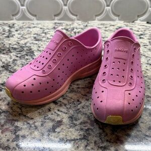 Native Robbie shoes J2